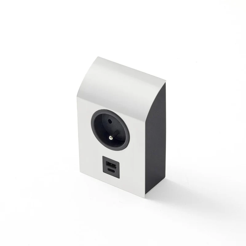 Bloc prise mural MINI BORN - Finition Blanc - 1 prise 16A + USB-A + USB-C